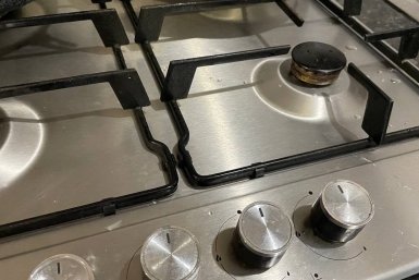 Пару ложек в горячую воду – решетки плиты как новенькие, даже тереть не надо ИА Stavropol.Media