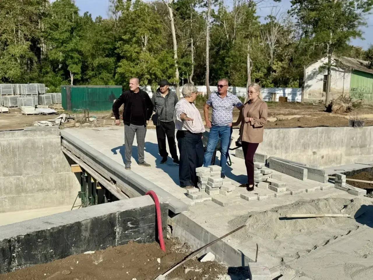 Парк в Саках приводят в порядок Соцсети Ю. Предыбайло