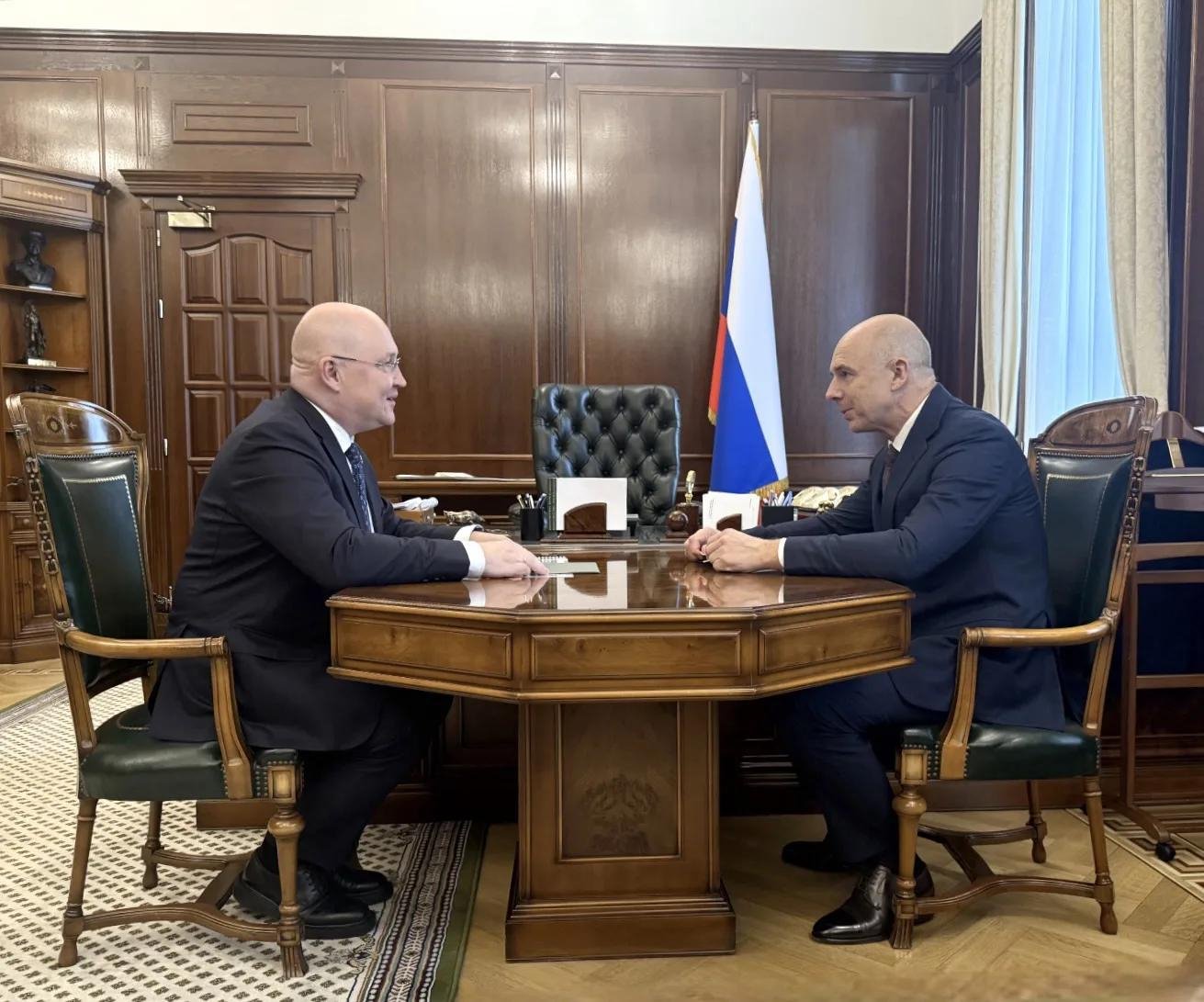 С министром обсудили развитие Севастополя Соцсети М. Развожаева